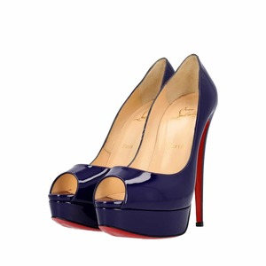 https://dbiyorq10n2b9.cloudfront.net/product-images/CSHOCL0397/CHRISTIAN-LOUBOUTIN-Patent-Very-Prive-Pumps-Blue_2.jpg.webp