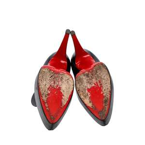 https://dbiyorq10n2b9.cloudfront.net/product-images/CSHOCL0411/CHRISTIAN-LOUBOUTIN-Leather-Daffodile-Boots-Black-.._5.jpg.webp