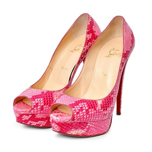 https://dbiyorq10n2b9.cloudfront.net/product-images/CSHOCL0447/CHRISTIAN-LOUBOUTIN-Python-Lady-Peep-Toe-Pumps-Pink-angle.jpg.webp