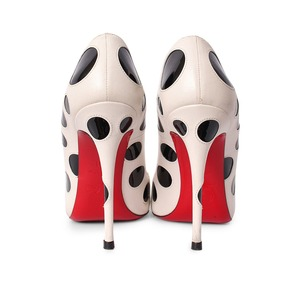 https://dbiyorq10n2b9.cloudfront.net/product-images/CSHOCL0505/CHRISTIAN-LOUBOUTIN-Leather-Bubble-Polka-So-Kate-White-Black-4.jpg.webp