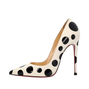 https://dbiyorq10n2b9.cloudfront.net/product-images/CSHOCL0505/CHRISTIAN-LOUBOUTIN-Leather-Bubble-Polka-So-Kate-White-Black-_1.jpg.webp