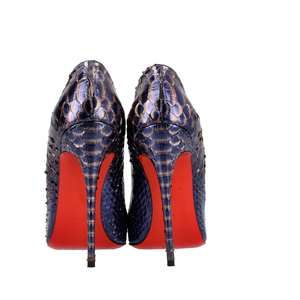 https://dbiyorq10n2b9.cloudfront.net/product-images/CSHOCL0510/CHRISTIAN-LOUBOUTIN-Python-So-Kate-Pumps-Metallic-Blue_3.jpg.webp