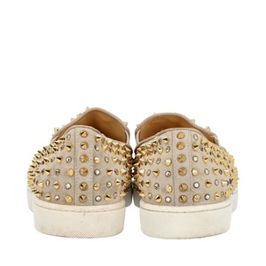 https://dbiyorq10n2b9.cloudfront.net/product-images/CSHOCL0633/CHRISTIAN-LOUBOUTIN-Suede-Spikes-Crystals-Roller-Boat-Slip-On-Sneakers-Beige_3.jpg.webp