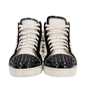 https://dbiyorq10n2b9.cloudfront.net/product-images/CSHOCL0660/CHRISTIAN-LOUBOUTIN-Leather-Spiked-High-Top-Sneakers-White-Black_2.jpg.webp