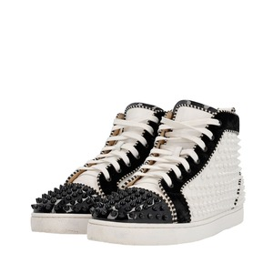 https://dbiyorq10n2b9.cloudfront.net/product-images/CSHOCL0660/CHRISTIAN-LOUBOUTIN-Leather-Spiked-High-Top-Sneakers-White-Black_4.jpg.webp
