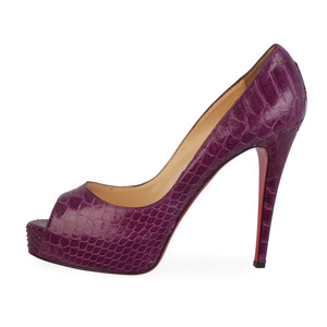 https://dbiyorq10n2b9.cloudfront.net/product-images/CSHOCL181/CHRISTIAN-LOUBOUTIN-Python-Lucido-Hyper-Prive-120-Pumps-Amethyst-S-41-7.5-side.jpg.webp
