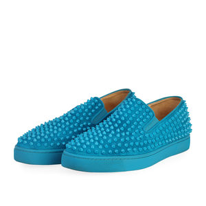 https://dbiyorq10n2b9.cloudfront.net/product-images/CSHOCL226/CHRISTIAN-LOUBOUTIN-Velours-Roller-Boat-Veau-Spikes-Sneakers-Egyptian-Blue-S-43.5-9-angle.jpg.webp