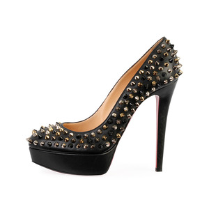 https://dbiyorq10n2b9.cloudfront.net/product-images/CSHOCL287/CHRISTIAN-LOUBOUTIN-Leather-Bianca-Spikes-Pumps-Black-S-38-5-side.jpg.webp