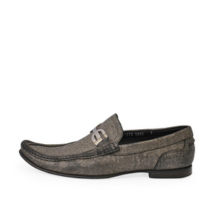 https://dbiyorq10n2b9.cloudfront.net/product-images/CSHODG0018/DOLCE-GABBANA-Leather-Loafers-Metallic-Silver-40.5-7-side.jpg.webp