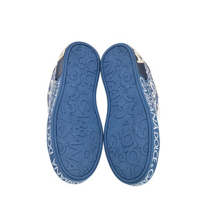 https://dbiyorq10n2b9.cloudfront.net/product-images/CSHODG0109/DOLCE-GABBANA-Leather-Logo-Sneakers-Blue_5.jpg.webp