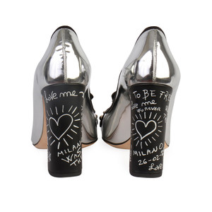 https://dbiyorq10n2b9.cloudfront.net/product-images/CSHODG126/DOLCE-GABBANA-Graffiti-Mirror-Pumps-GreyBlack-S-39-6-back.jpg.webp