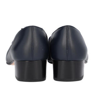 https://dbiyorq10n2b9.cloudfront.net/product-images/CSHOFER0050/SALVATORE-FERRAGAMO-Leather-Bow-Loafers-Navy_2.jpg.webp