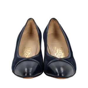 https://dbiyorq10n2b9.cloudfront.net/product-images/CSHOFER0078/SALVATORE-FERRAGAMO-Leather-Suede-Cap-Toe-Pumps-Navy-Black_4.jpg.webp
