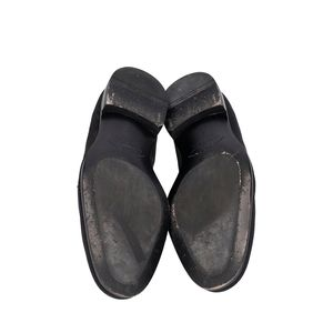 https://dbiyorq10n2b9.cloudfront.net/product-images/CSHOFER0177/SALVATORE-FERRAGAMO-Jacquard-Satin-Loafers-Black_5.jpg.webp