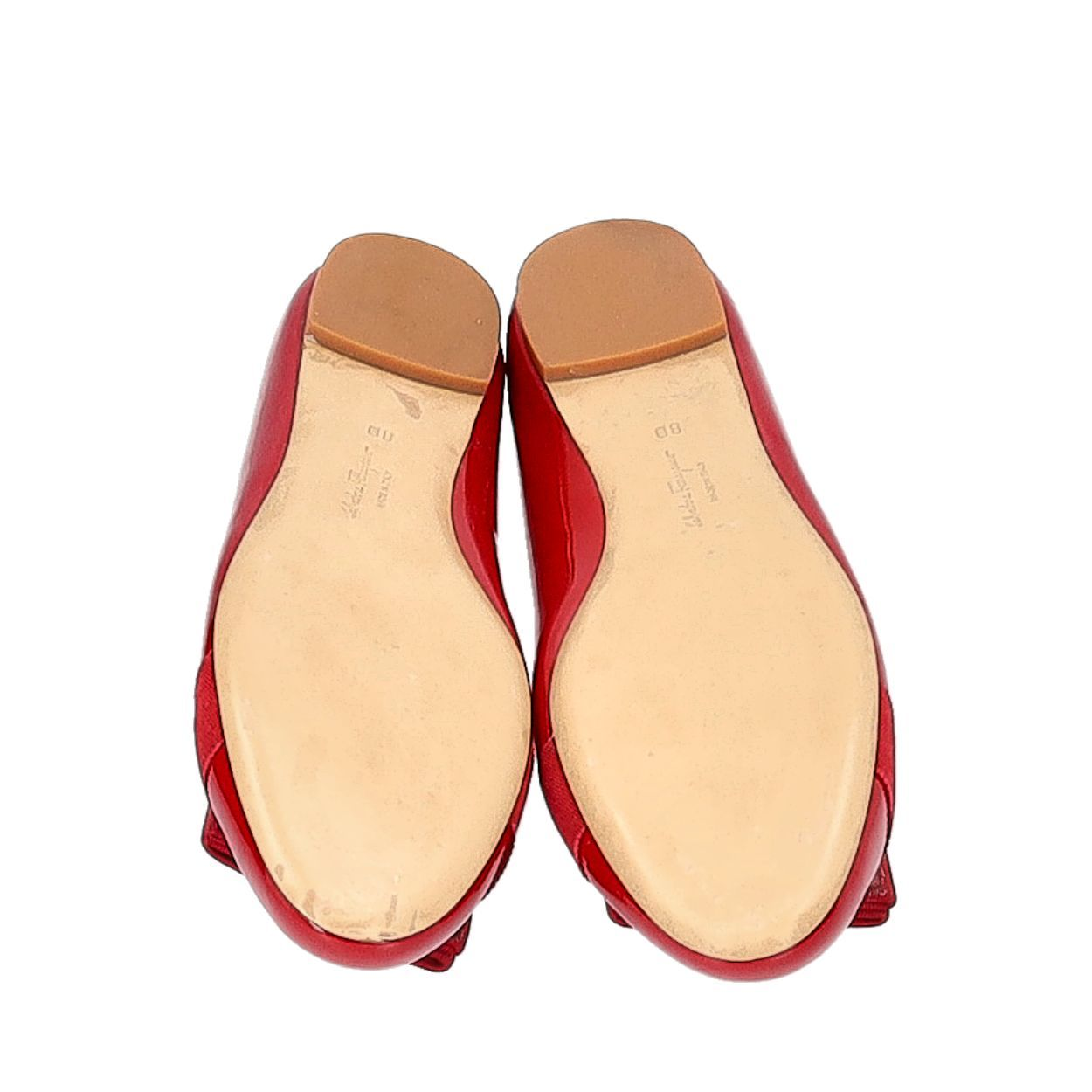 Salvatore Ferragamo Vara WRT 6 D レッド SALVATORE FERRAGAMO Patent Vara Ballet Flats Red | Luxity