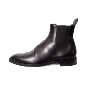https://dbiyorq10n2b9.cloudfront.net/product-images/CSHOGIV0038/GIVENCHY-Leather-Chelsea-Star-Boots-Black-4.jpg.webp