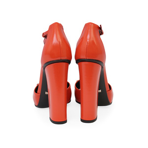 https://dbiyorq10n2b9.cloudfront.net/product-images/CSHOGUC0049/GUCCI-Leather-Mary-Jane-Pumps-Orange-S-37-4-NEW-back.jpg.webp