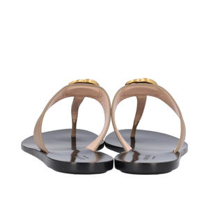 https://dbiyorq10n2b9.cloudfront.net/product-images/CSHOGUC0166/GUCCI-Double-G-Thong-Sandals-Beige-Black_4.jpg.webp