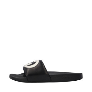 https://dbiyorq10n2b9.cloudfront.net/product-images/CSHOGUC0264/GUCCI-Leather-Rubber-GG-Slides-Black_4.jpg.webp