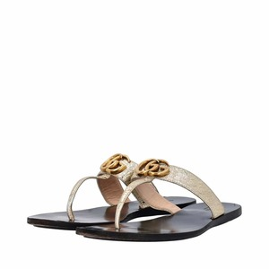 https://dbiyorq10n2b9.cloudfront.net/product-images/CSHOGUC0820/GUCCI-Metallic-Thong-GG-Sandals-Gold_2.jpg.webp