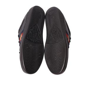 https://dbiyorq10n2b9.cloudfront.net/product-images/CSHOGUC1052/GUCCI-Leather-Ace-Bee-Sneakers-Black_5.jpg.webp