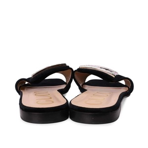 https://dbiyorq10n2b9.cloudfront.net/product-images/CSHOGUC1055/GUCCI-Velvet-Crystal-G-Slides-Black_4.jpg.webp