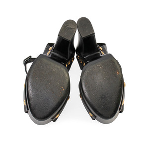 https://dbiyorq10n2b9.cloudfront.net/product-images/CSHOGZ0009/GIUSEPPE-ZANOTTI-Leather-Bebe-Platform-Sandals-Black-S-39-6-soles.jpg.webp