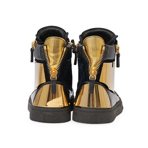 https://dbiyorq10n2b9.cloudfront.net/product-images/CSHOGZ0011/GIUSEPPE-ZANOTTI-LeatherSuede-Gold-Plate-Sneakers-BlackGold-S-41.5-7.5-back.jpg.webp