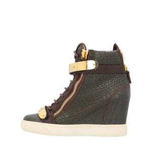 https://dbiyorq10n2b9.cloudfront.net/product-images/CSHOGZ0034/Giussepe-Zanotti-High-Sneakers-Green_1.jpg.webp