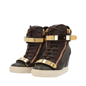 https://dbiyorq10n2b9.cloudfront.net/product-images/CSHOGZ0034/Giussepe-Zanotti-High-Sneakers-Green_4.jpg.webp