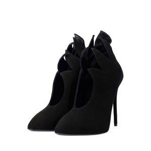 https://dbiyorq10n2b9.cloudfront.net/product-images/CSHOGZ0098/GIUSEPPE-ZANOTTI-Suede-Olinda-Pumps-Black-NEW_3.jpg.webp
