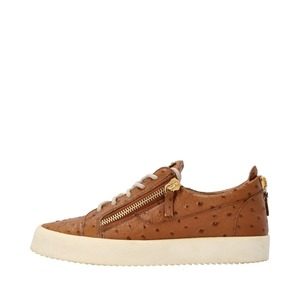https://dbiyorq10n2b9.cloudfront.net/product-images/CSHOGZ0117/GIUSEPPE-ZANOTTI-Ostrich-Leather-Sneakers-Brown_1.jpg.webp