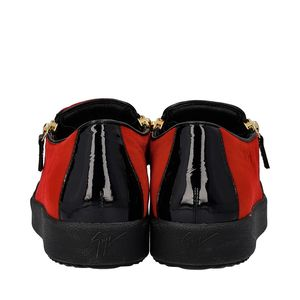https://dbiyorq10n2b9.cloudfront.net/product-images/CSHOGZ0161/GUISEPPE-ZANOTI-Velvet-Conley-Zip-Sneakers-Red_3.jpg.webp