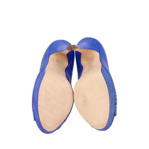 https://dbiyorq10n2b9.cloudfront.net/product-images/CSHOJC0192/JIMMY-CHOO-Python-Vibe-Peep-Toe-Pumps-Blue_6.jpg.webp