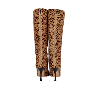 https://dbiyorq10n2b9.cloudfront.net/product-images/CSHOJC0321/JIMMY-CHOO-Pony-Hair-Knee-High-Boots-Leopard-Print_3.jpg.webp