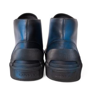 https://dbiyorq10n2b9.cloudfront.net/product-images/CSHOLAN0036/LANVIN-Leather-Sneakers-Black-Blue-4.jpg.webp