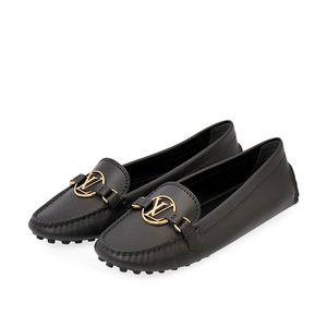https://dbiyorq10n2b9.cloudfront.net/product-images/CSHOLV0037/LOUIS-VUITTON-Leather-Loafers-Black-S-40.5-7-NEW-angle.jpg.webp