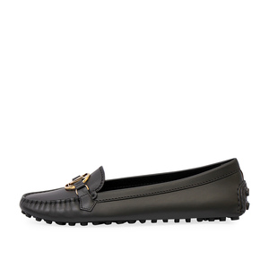 https://dbiyorq10n2b9.cloudfront.net/product-images/CSHOLV0037/LOUIS-VUITTON-Leather-Loafers-Black-S-40.5-7-NEW-side.jpg.webp