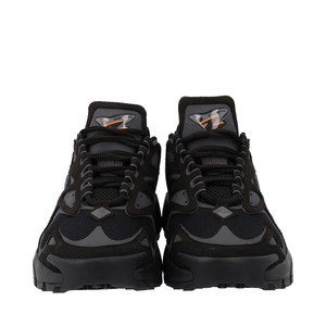 https://dbiyorq10n2b9.cloudfront.net/product-images/CSHOLV0327/LOUIS-VUITTON-Suede-Mesh-LV-Runner-Tatic-Trainers-Black-Grey_3.jpg.webp