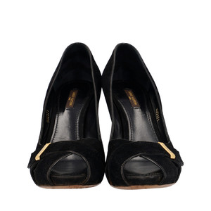 https://dbiyorq10n2b9.cloudfront.net/product-images/CSHOLV0402/LOUIS-VUITTON-Suede-Passy-Peep-Toe-Pumps-Black_3.jpg.webp