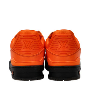 https://dbiyorq10n2b9.cloudfront.net/product-images/CSHOLV0457/LOUIS-VUITTON-Leather-LV-Trainer-Sneakers-Orange-Black_4.jpg.webp