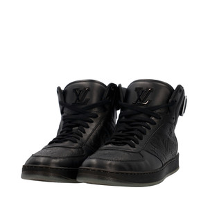 https://dbiyorq10n2b9.cloudfront.net/product-images/CSHOLV0458/LOUIS-VUITTON-Leather-Rivoli-Sneaker-Boots-Black_3.jpg.webp
