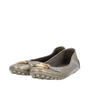 https://dbiyorq10n2b9.cloudfront.net/product-images/CSHOLV0540/LOUIS-VUITTON-Vernis-Oxford-Ballerina-Flats-Grey_3.jpg.webp
