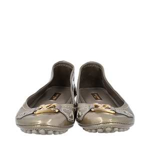 https://dbiyorq10n2b9.cloudfront.net/product-images/CSHOLV0540/LOUIS-VUITTON-Vernis-Oxford-Ballerina-Flats-Grey_4.jpg.webp