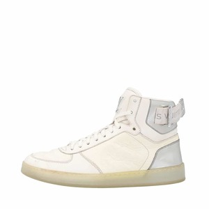 https://dbiyorq10n2b9.cloudfront.net/product-images/CSHOLV0554/LOUIS-VUITTON-Leather-Rivoli-Sneaker-Boots-White_1..jpg.webp