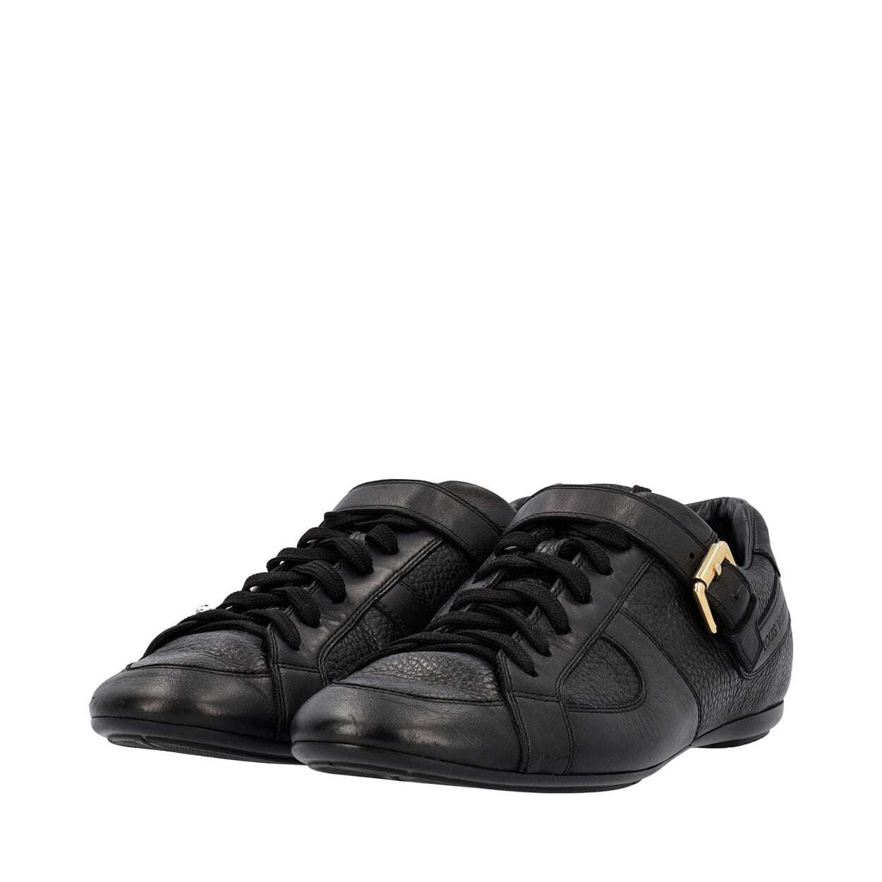 https://dbiyorq10n2b9.cloudfront.net/product-images/CSHOLV0685/LOUIS-VUITTON-Leather-Sneakers-Black_2.jpg.webp