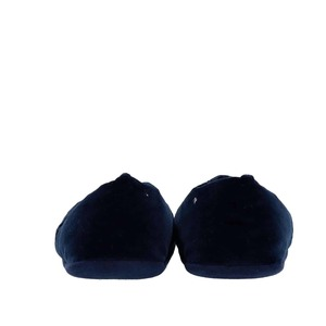 https://dbiyorq10n2b9.cloudfront.net/product-images/CSHOLV0941/LOUIS-VUITTON-Velvet-Slippers-Navy_4.jpg.webp