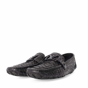 https://dbiyorq10n2b9.cloudfront.net/product-images/CSHOLV1077/LOUIS-VUITTON-Python-Monte-Carlo-Loafers-Black_2.jpg.webp