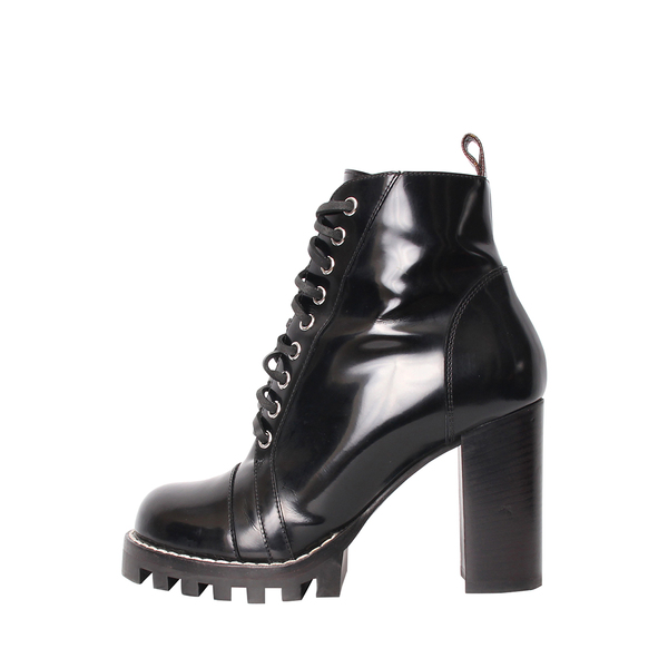 Leather Star Trail Ankle Boots Black