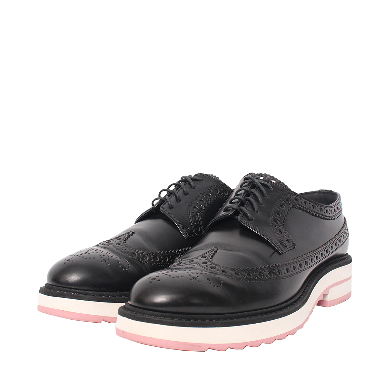 LOUIS VUITTON Leather Lace Up Brogues Black | Luxity